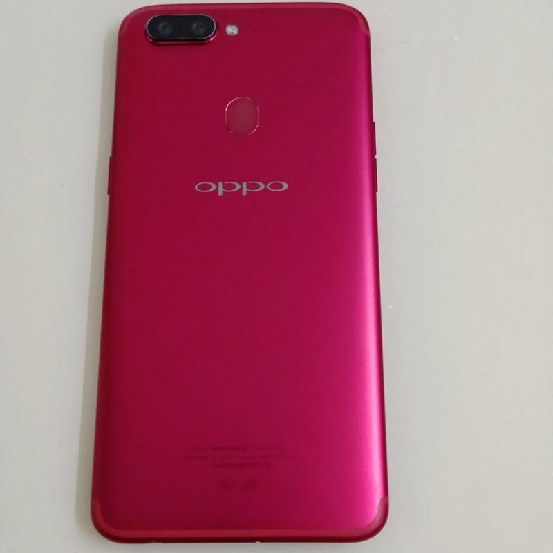 红色oppo最新款手机 （oppo有一款红色的手机是什么型号）